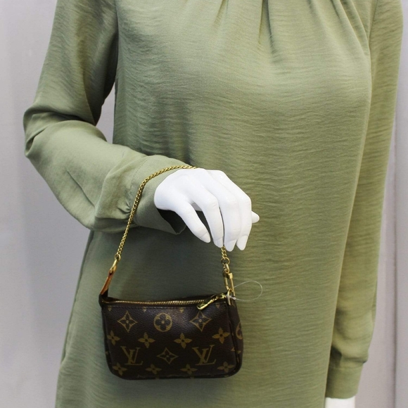 🌸SOLD🌸 Louis Vuitton mini pochette escale - Picture 10 of 10